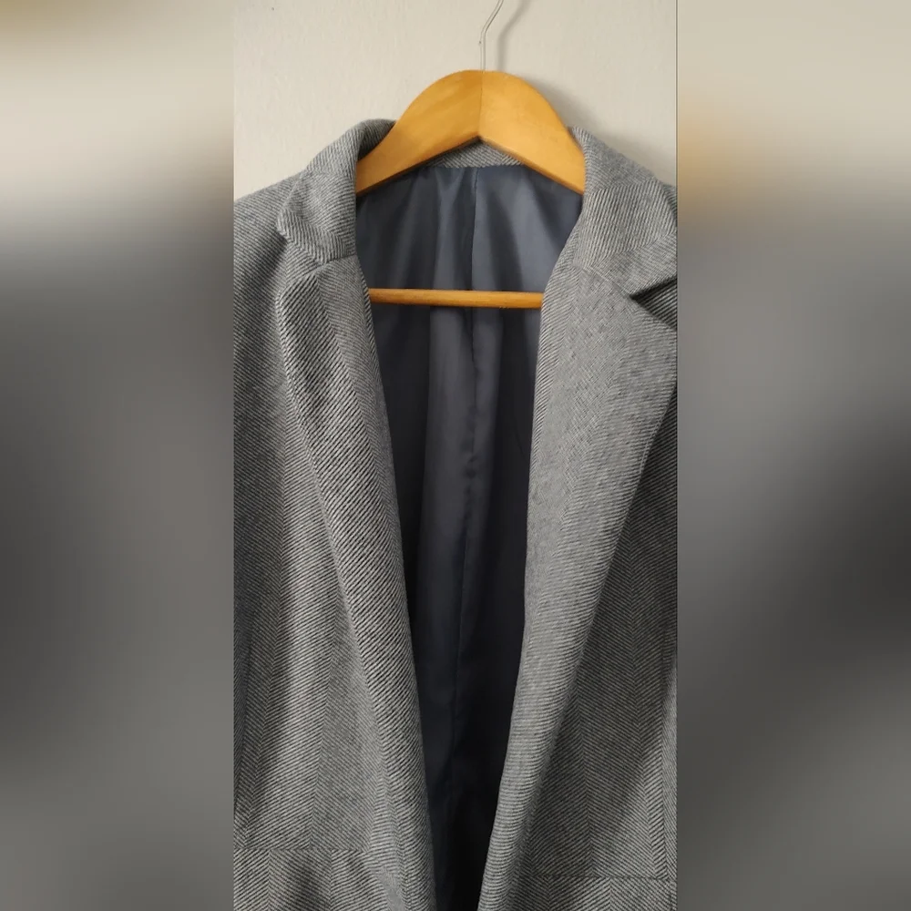 Unbranded blazer  Women Color Blue Two Pockets Super Comfortable Size Large New